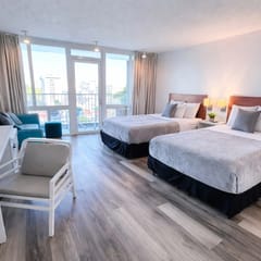 ESJ Towers Studio - Isla Verde Beach Access