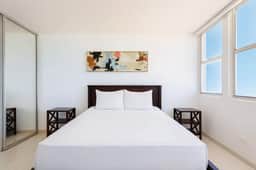 Beachfront Apartment in Marbella del Caribe - Image 4