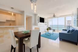 Beachfront Apartment in Marbella del Caribe - Image 2
