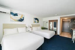 ESJ Towers Studio with Beach Access - Image 3