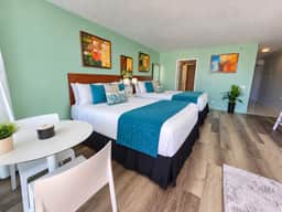 Isla Verde ESJ Towers Studio Apt with Queen Beds - Image 5