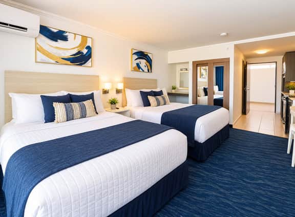 Queen Beds at ESJ Towers on Isla Verde Beach - Image 4