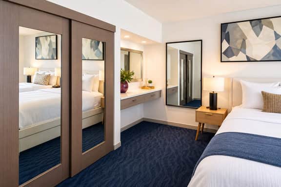 Queen Beds Studio Apt in ESJ Towers Isla Verde - Image 4
