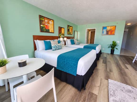 Isla Verde ESJ Towers Studio Apt with Queen Beds - Image 5