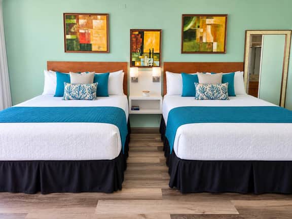 Isla Verde ESJ Towers Studio Apt with Queen Beds - Image 4