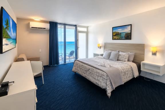 ESJ Towers Studio in Isla Verde - Image 1