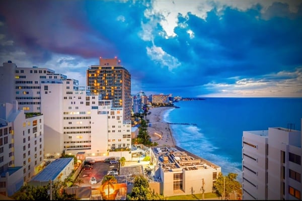Coastal property with direct beach access in Puerto Rico
